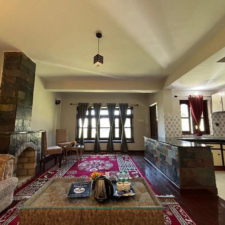 Kumaon Roop Resort Near Kainchi Dham ناينيتال المظهر الخارجي الصورة