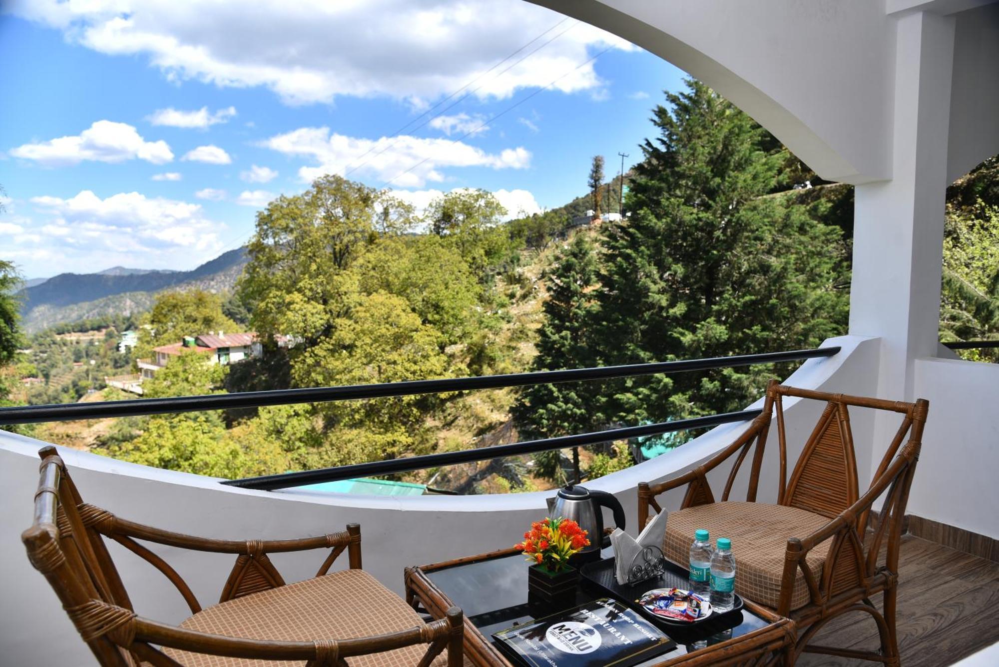 Kumaon Roop Resort Near Kainchi Dham ناينيتال المظهر الخارجي الصورة