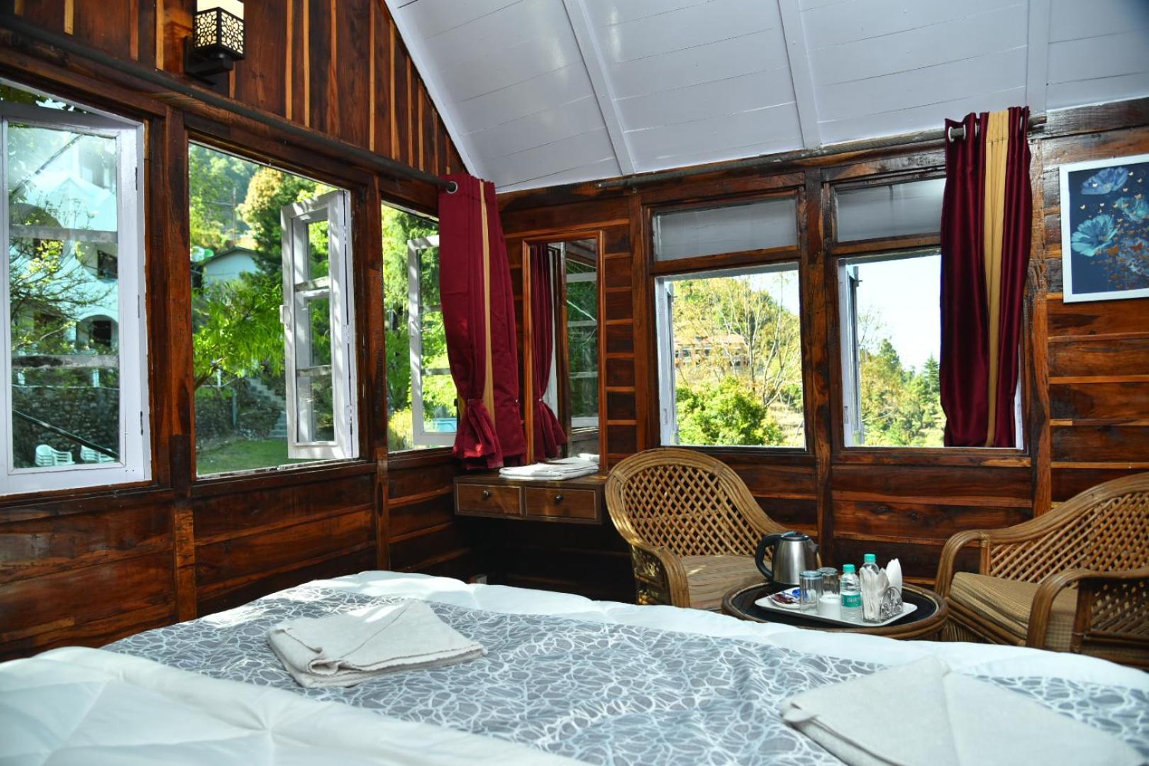 Kumaon Roop Resort Near Kainchi Dham ناينيتال المظهر الخارجي الصورة