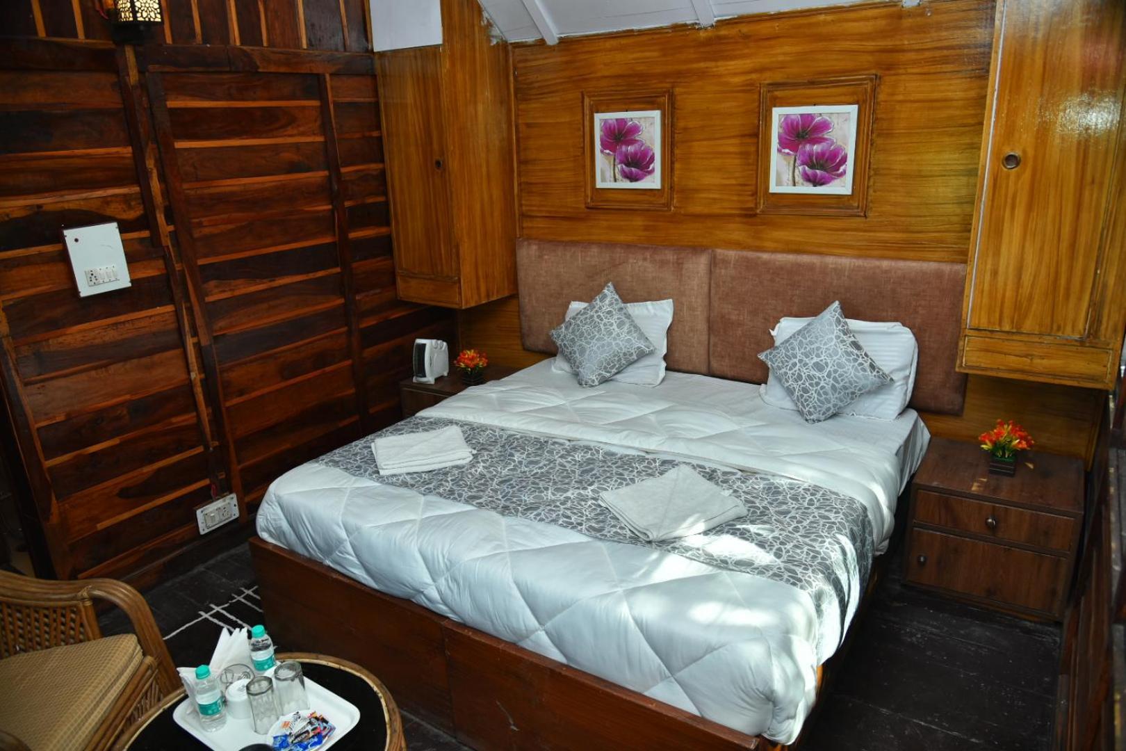Kumaon Roop Resort Near Kainchi Dham ناينيتال المظهر الخارجي الصورة