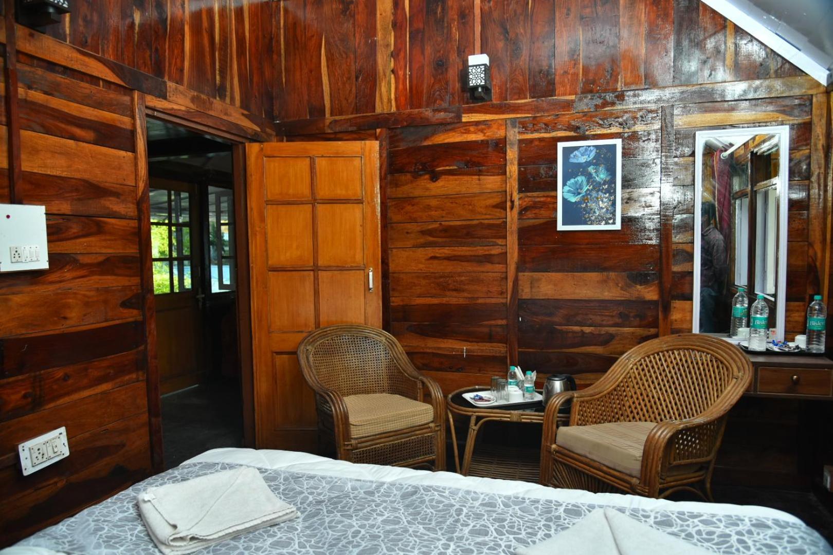 Kumaon Roop Resort Near Kainchi Dham ناينيتال المظهر الخارجي الصورة