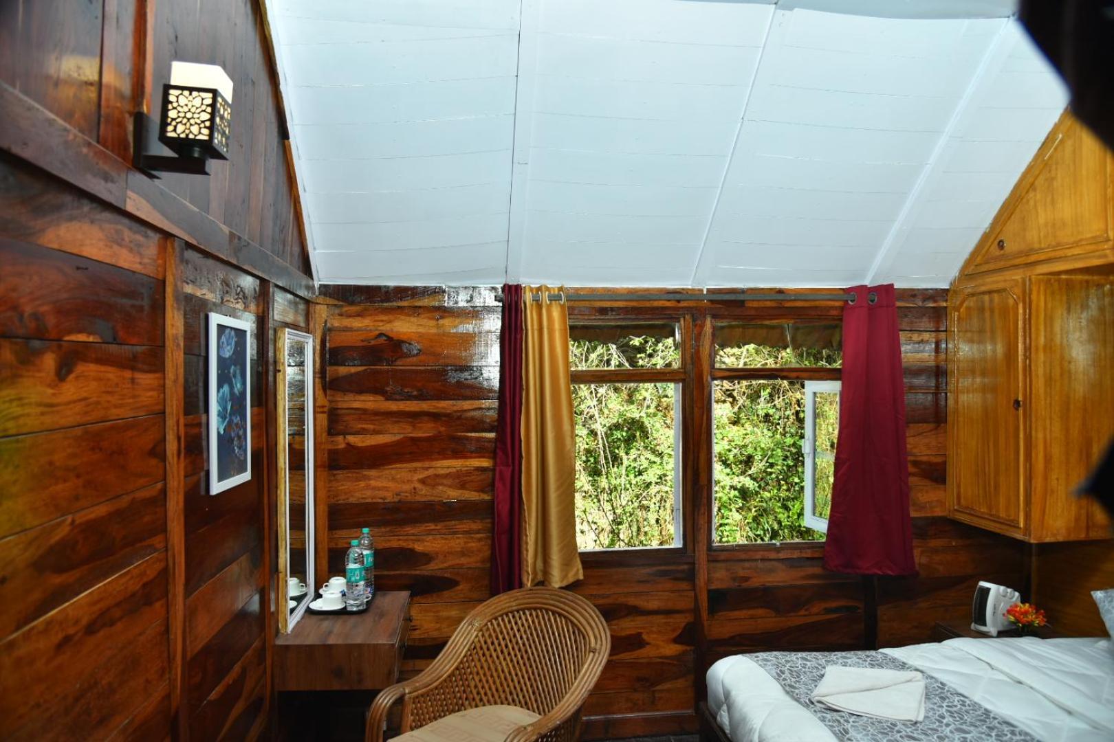 Kumaon Roop Resort Near Kainchi Dham ناينيتال المظهر الخارجي الصورة