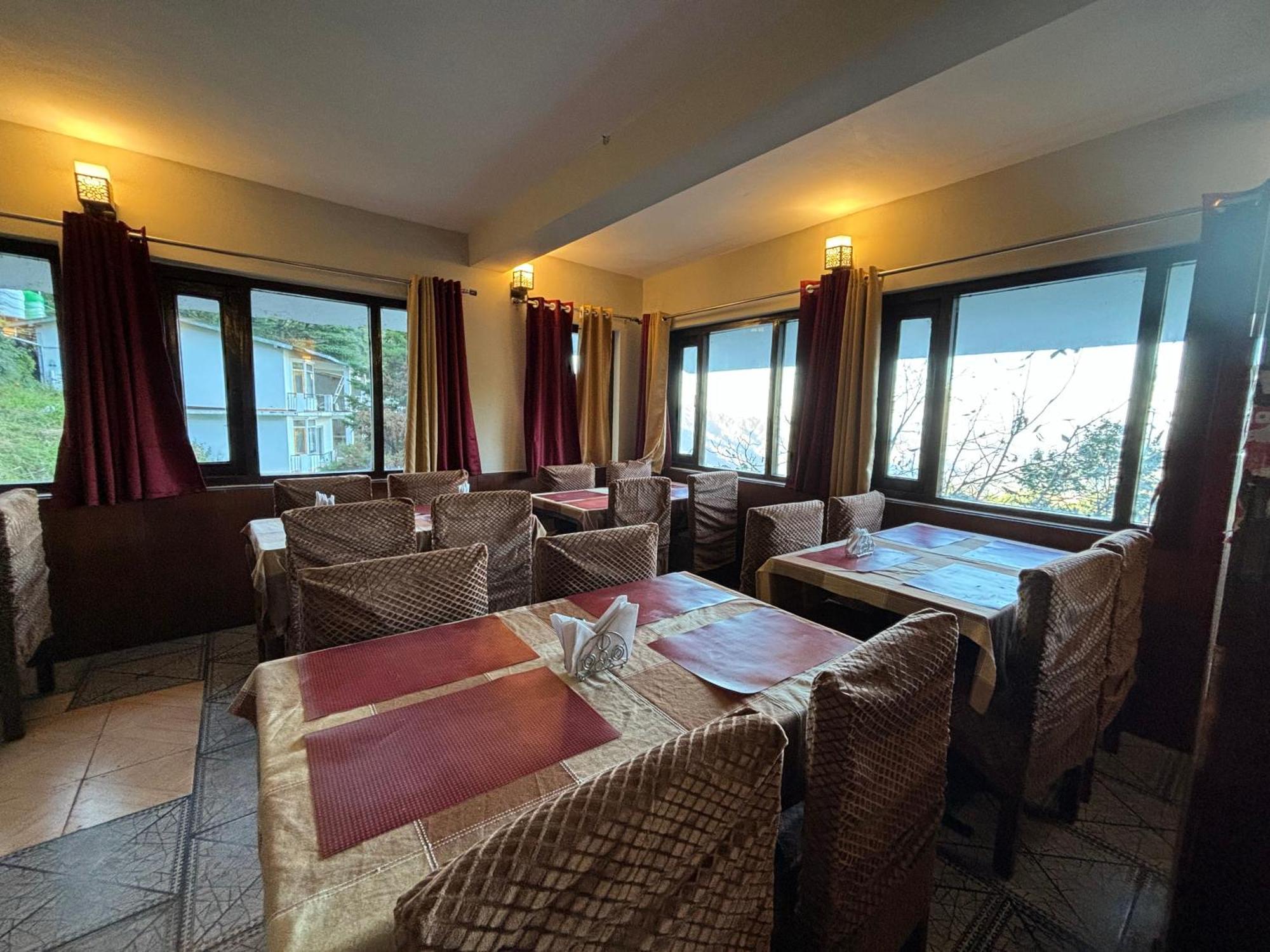 Kumaon Roop Resort Near Kainchi Dham ناينيتال المظهر الخارجي الصورة