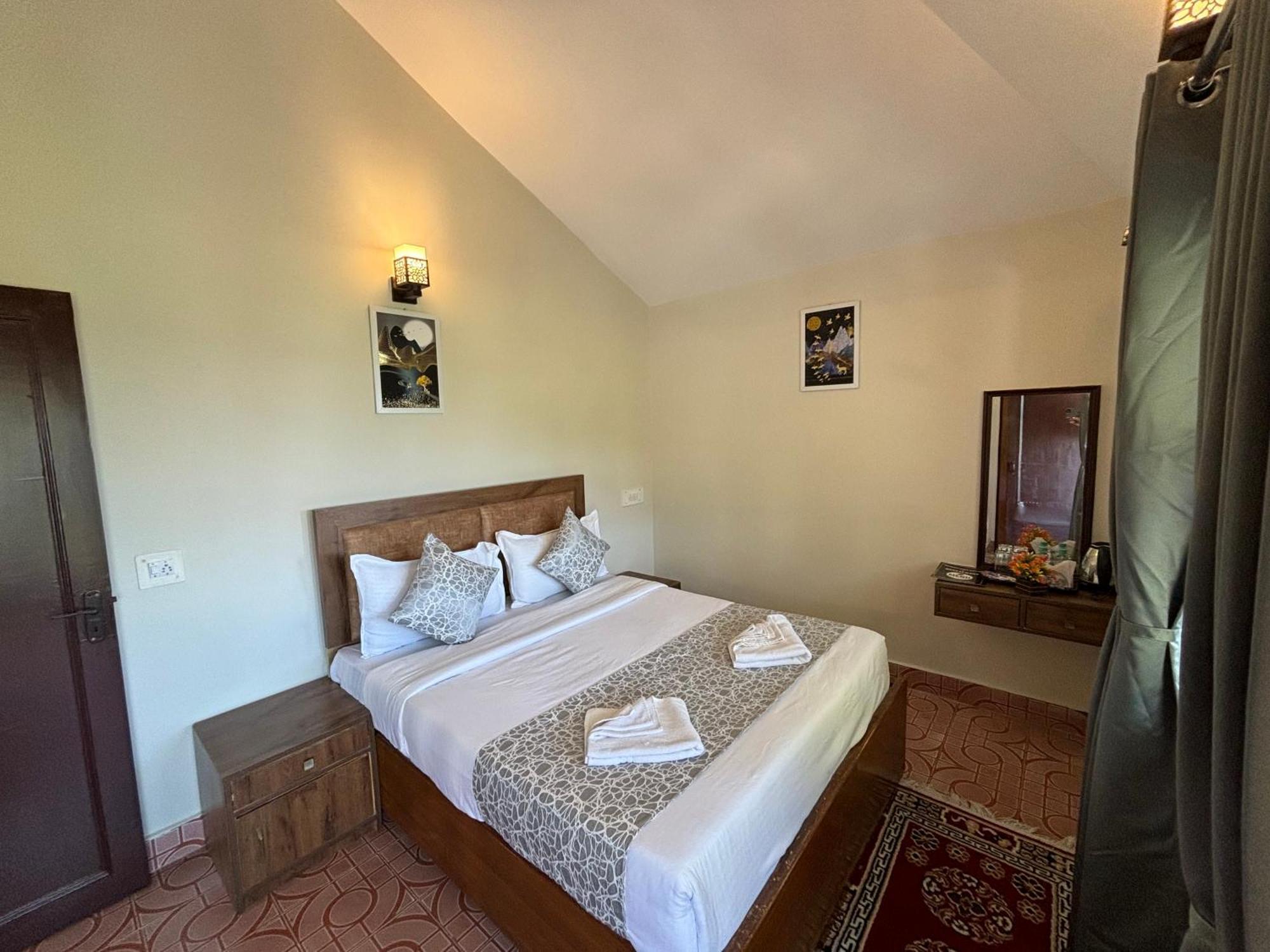 Kumaon Roop Resort Near Kainchi Dham ناينيتال المظهر الخارجي الصورة