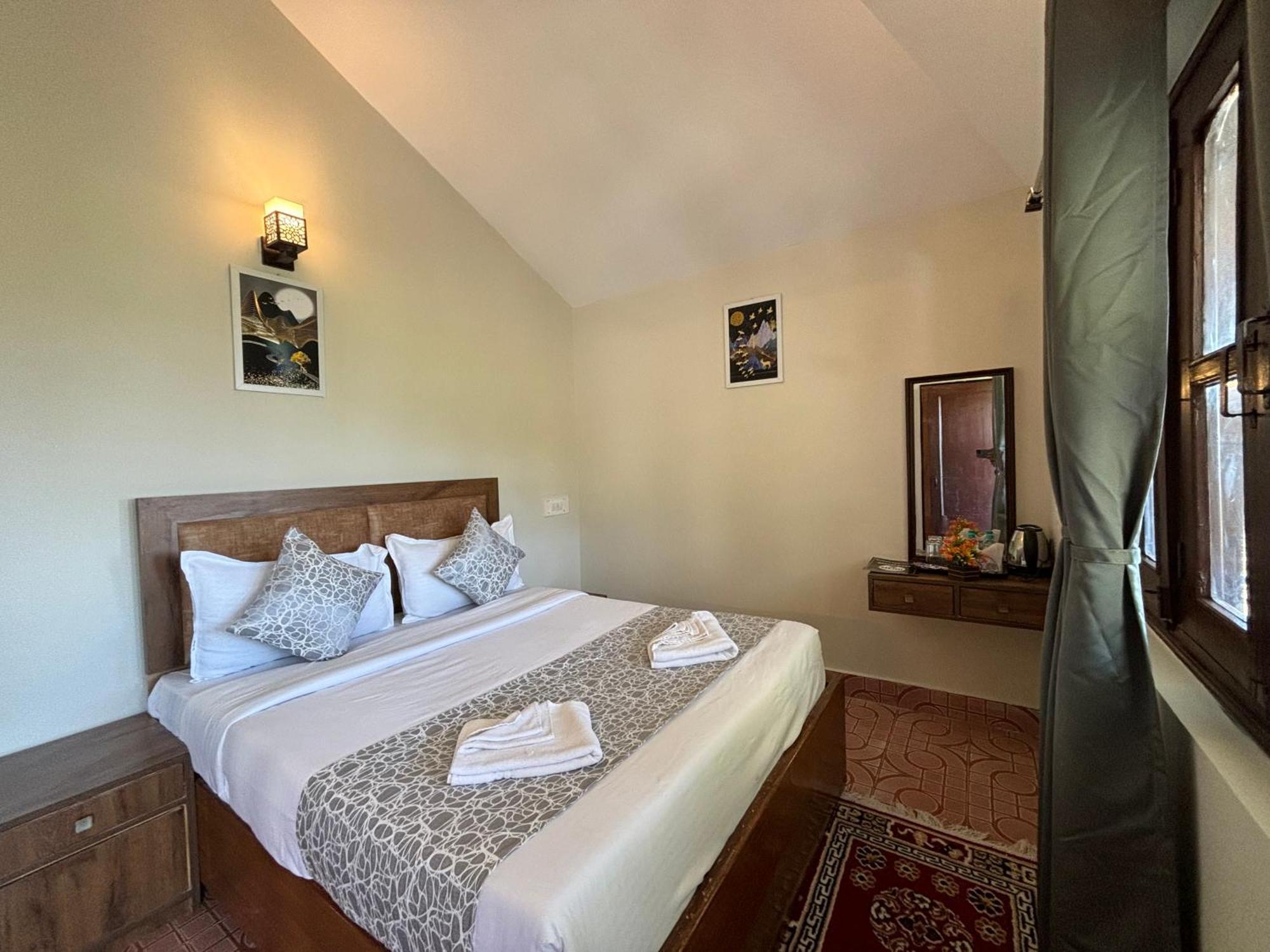 Kumaon Roop Resort Near Kainchi Dham ناينيتال المظهر الخارجي الصورة