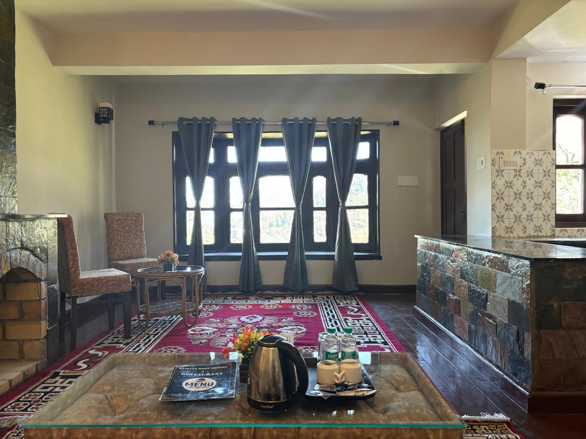 Kumaon Roop Resort Near Kainchi Dham ناينيتال المظهر الخارجي الصورة