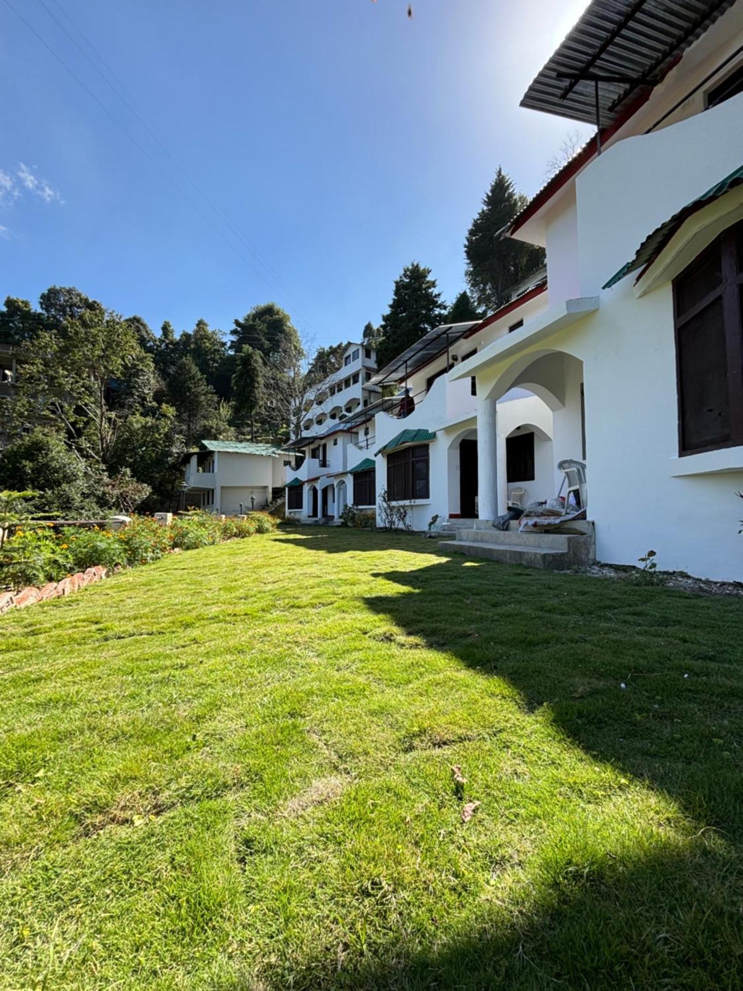 Kumaon Roop Resort Near Kainchi Dham ناينيتال المظهر الخارجي الصورة